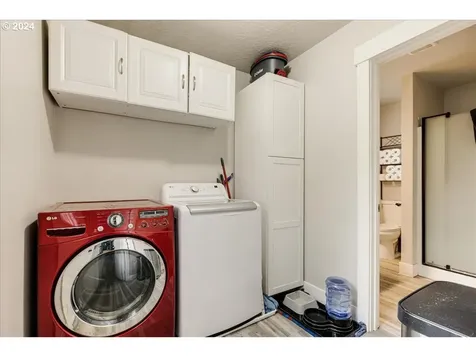 543 Nw Yamhill Street Sheridan OR 97378
