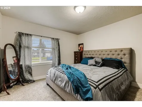 543 Nw Yamhill Street Sheridan OR 97378
