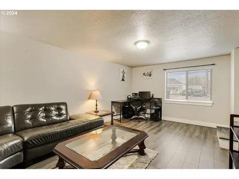 543 Nw Yamhill Street Sheridan OR 97378