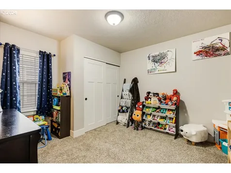 543 Nw Yamhill Street Sheridan OR 97378