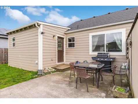 543 Nw Yamhill Street Sheridan OR 97378