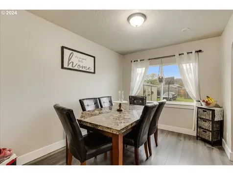 543 Nw Yamhill Street Sheridan OR 97378