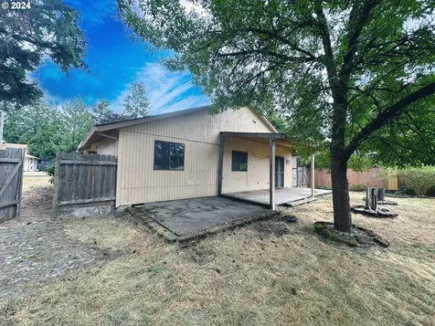 2011 Se 112th Avenue Portland OR 97216