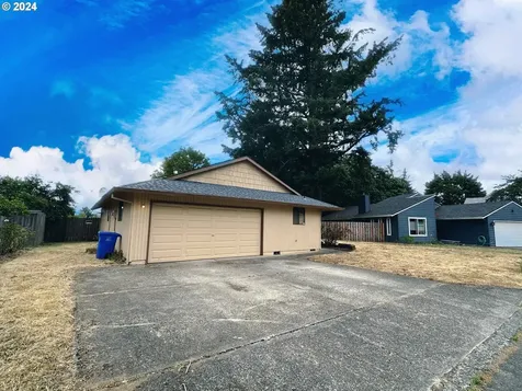 2011 Se 112th Avenue Portland OR 97216