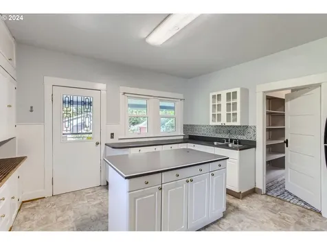 2929 Se Kelly Street Portland OR 97202
