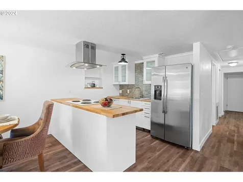 11957 Se Tibbetts Street Portland OR 97266