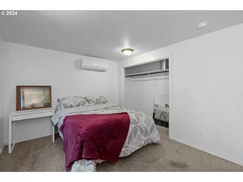 11957 Se Tibbetts Street Portland OR 97266
