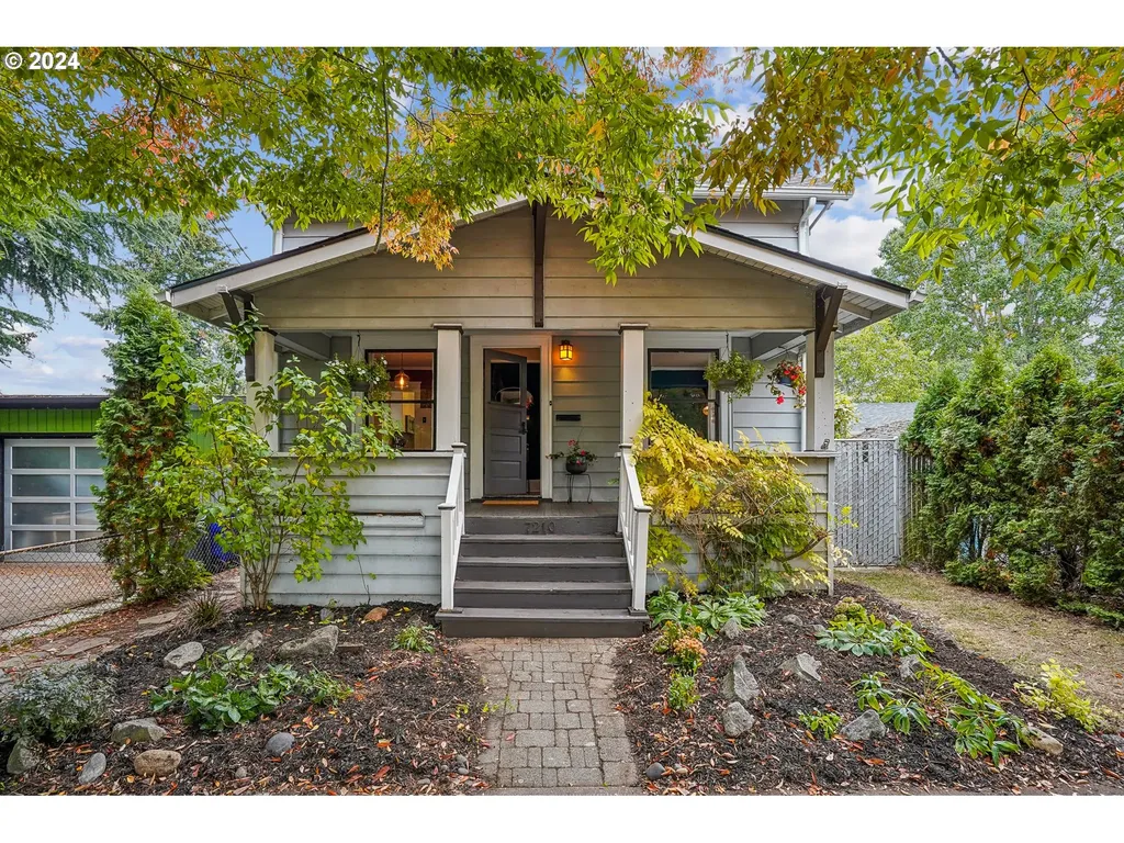 7210 N Oatman Avenue Portland OR 97217