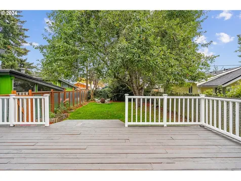 7210 N Oatman Avenue Portland OR 97217