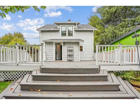7210 N Oatman Avenue Portland OR 97217