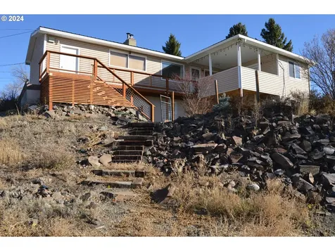 211 Leone Avenue Enterprise OR 97828