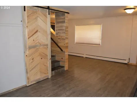 211 Leone Avenue Enterprise OR 97828