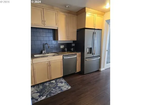 211 Leone Avenue Enterprise OR 97828