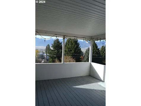 211 Leone Avenue Enterprise OR 97828