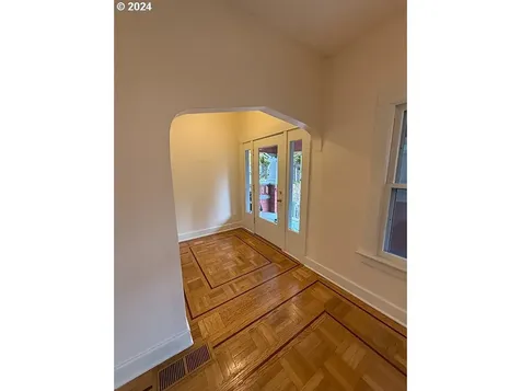 1415 SE 53rd Avenue Portland OR 97215