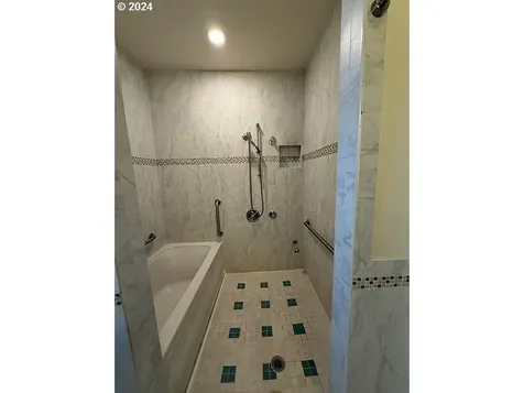 1415 SE 53rd Avenue Portland OR 97215