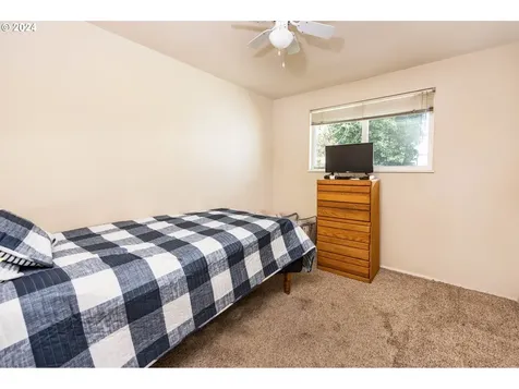2515 W Irwin Way Eugene OR 97402