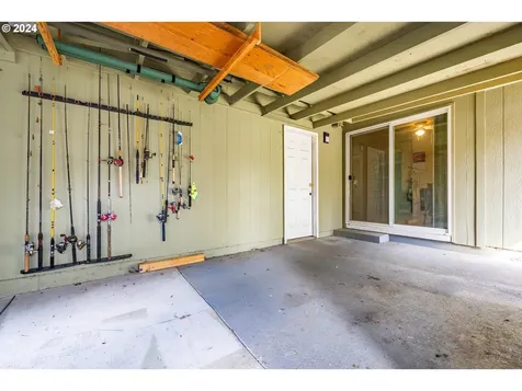 2515 W Irwin Way Eugene OR 97402