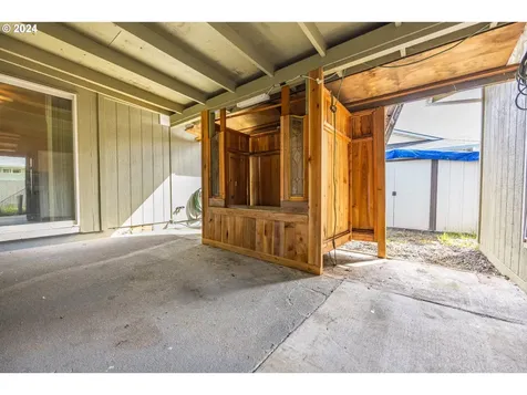 2515 W Irwin Way Eugene OR 97402