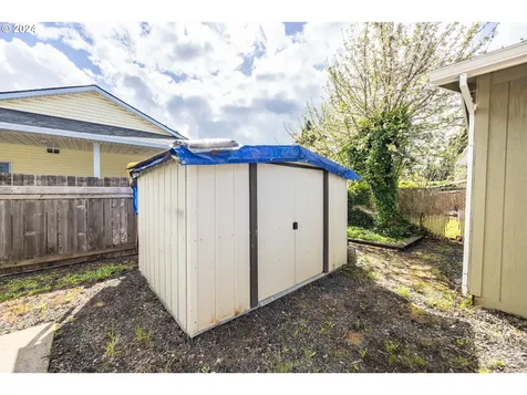 2515 W Irwin Way Eugene OR 97402