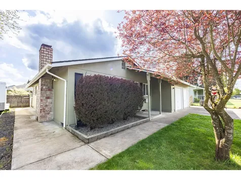 2515 W Irwin Way Eugene OR 97402