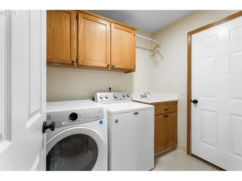 2634 Ne Zander Court Hillsboro OR 97124