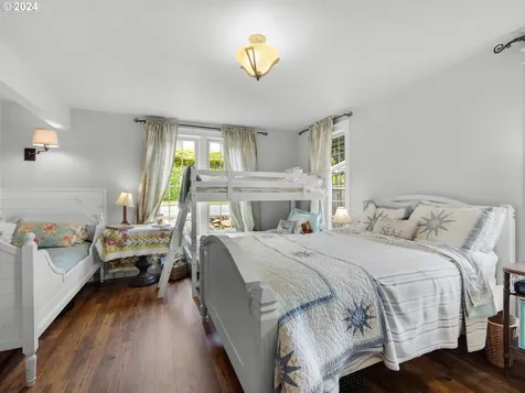 164 Alpine Street Seaside OR 97138