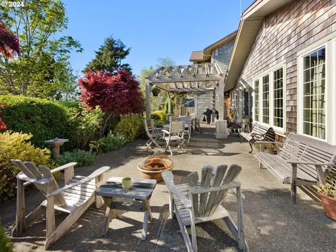 164 Alpine Street Seaside OR 97138