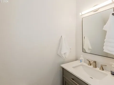 1042 57th Street Washougal WA 98671