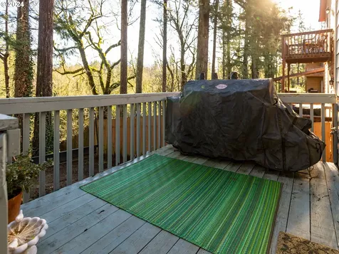 1042 57th Street Washougal WA 98671