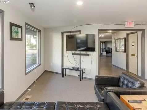 1042 57th Street Washougal WA 98671