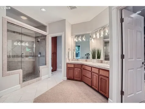 1711 Nw 84th Circle Vancouver WA 98665