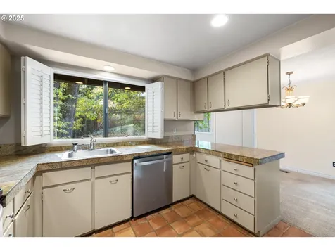 16081 Pearcy Street Lake Oswego OR 97034