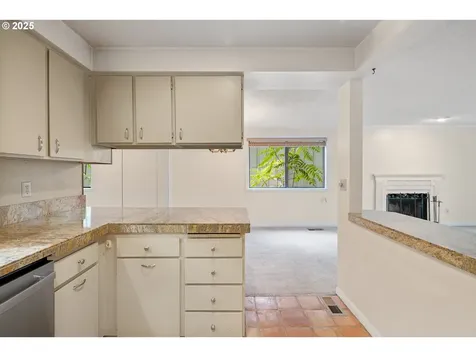 16081 Pearcy Street Lake Oswego OR 97034