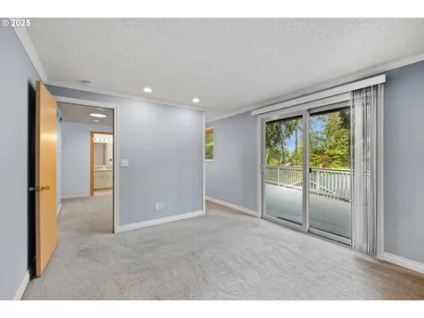 16081 Pearcy Street Lake Oswego OR 97034
