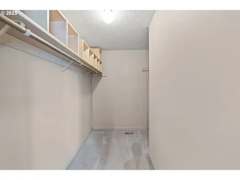 16081 Pearcy Street Lake Oswego OR 97034