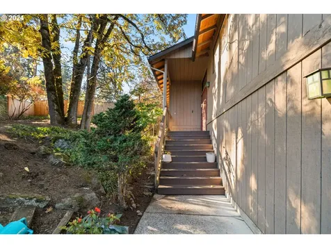 16081 Pearcy Street Lake Oswego OR 97034