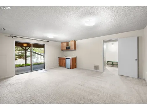 16081 Pearcy Street Lake Oswego OR 97034