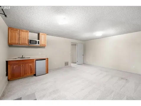 16081 Pearcy Street Lake Oswego OR 97034