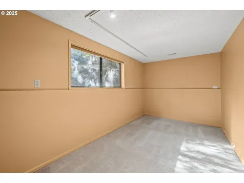16081 Pearcy Street Lake Oswego OR 97034