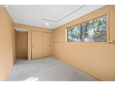 16081 Pearcy Street Lake Oswego OR 97034