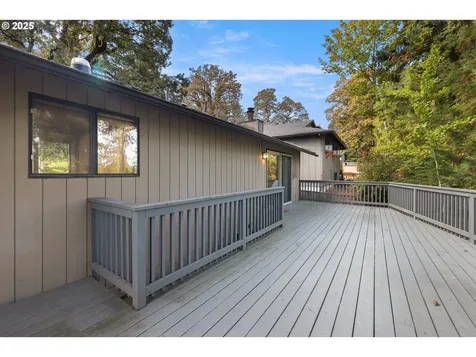 16081 Pearcy Street Lake Oswego OR 97034