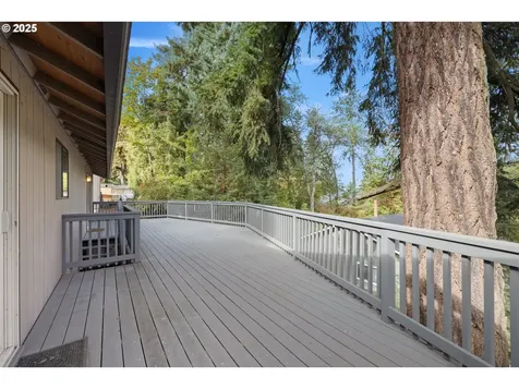 16081 Pearcy Street Lake Oswego OR 97034