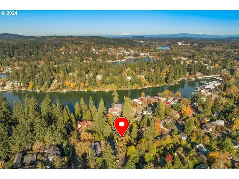 16081 Pearcy Street Lake Oswego OR 97034