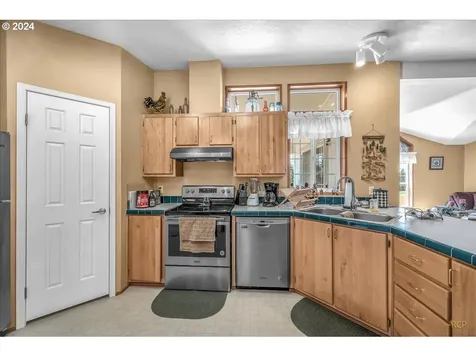 10580 SE Schacht Road Damascus OR 97089