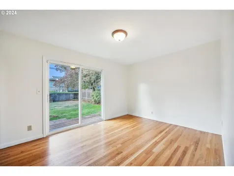 14044 Ne Russell Street Portland OR 97230
