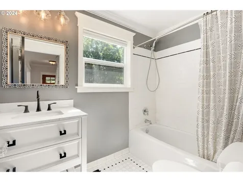 2650 Se 49th Avenue Portland OR 97206