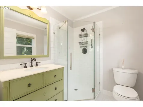 2650 Se 49th Avenue Portland OR 97206
