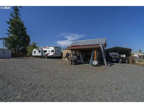 33691 E River Drive Creswell OR 97426