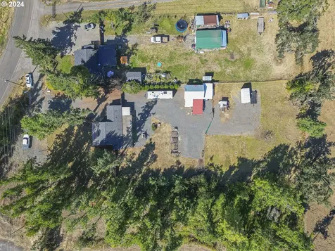 33691 E River Drive Creswell OR 97426